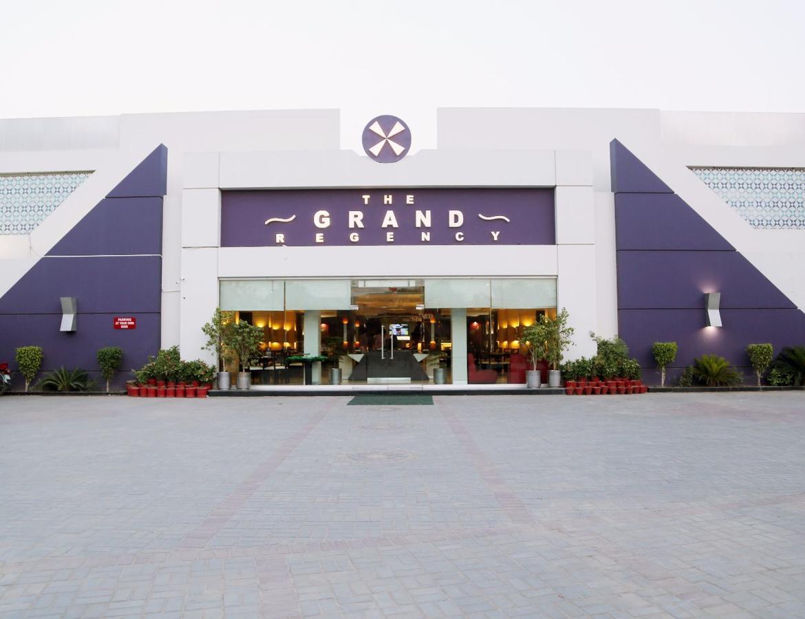 The Grand Regency Hotel Bahawalpur Exterior photo