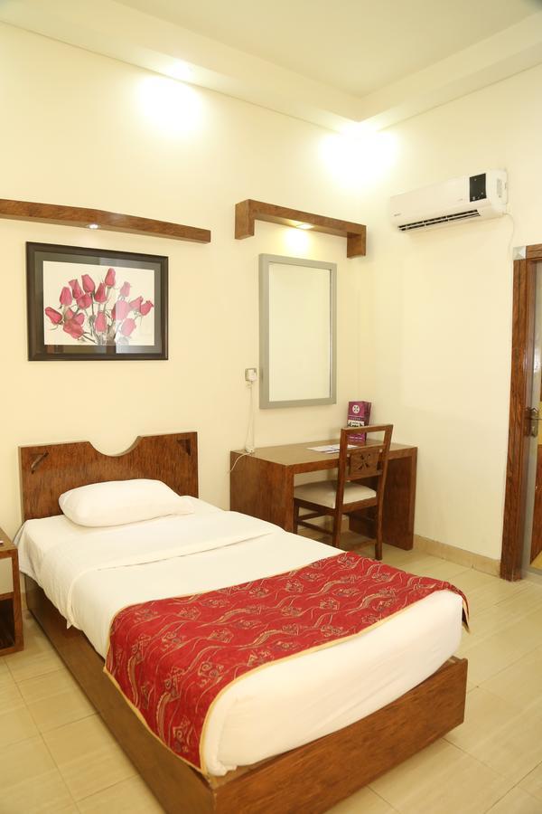 The Grand Regency Hotel Bahawalpur Exterior photo
